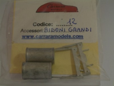 CM-SP12 n°2 bidone recipiente olio grande con supporti in metallo bianco - scala 1:43